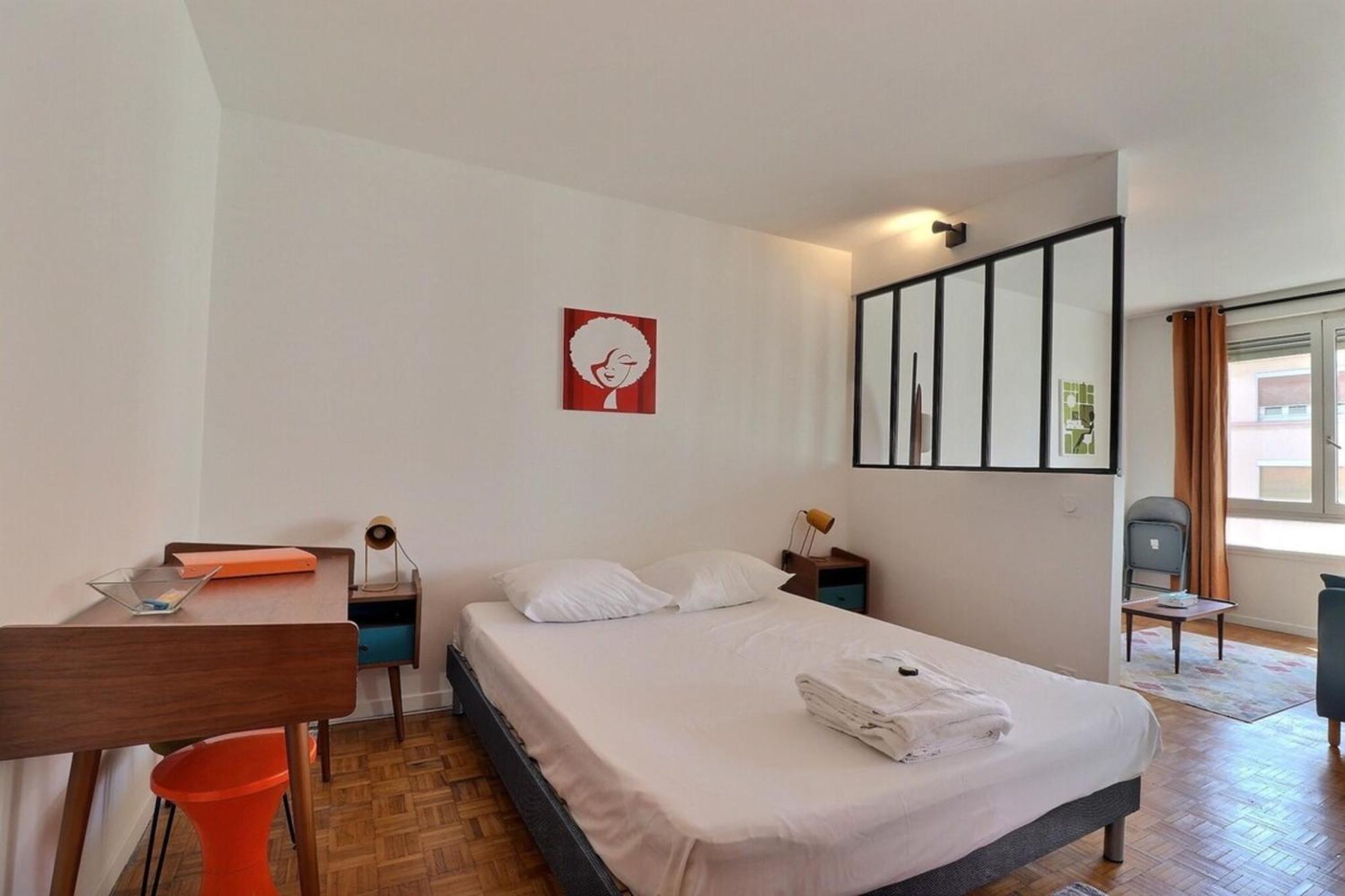 La Douce Parenthese - Studio With Garage - Lyon 4Th Экстерьер фото